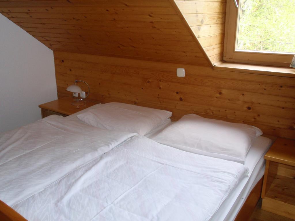 Turisticna Kmetija Psnak Lägenhet Mojstrana Rum bild
